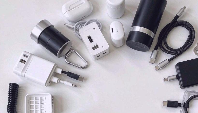 Luxury Full Vape Accessory Bundle packaging detail