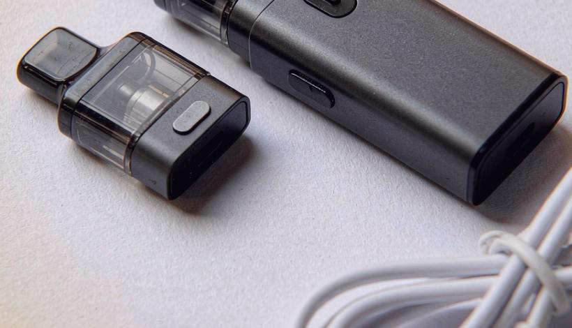 Luxury Full Vape Accessory Bundle packaging detail
