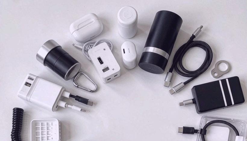 Luxury Full Vape Accessory Bundle packaging detail