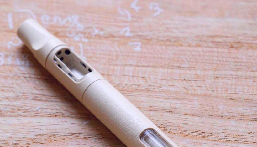 Luxury Full Vape Accessory Bundle packaging detail