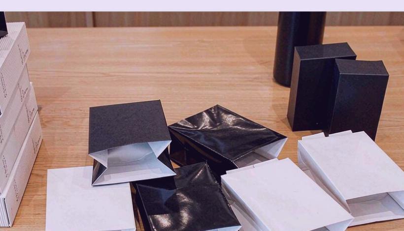 Luxury Full Vape Accessory Bundle packaging detail