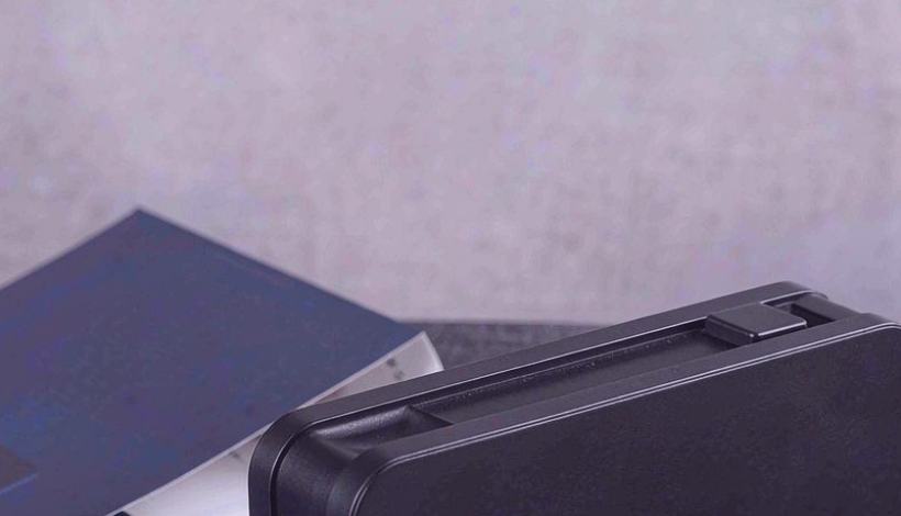 Luxury Full Vape Accessory Bundle packaging detail