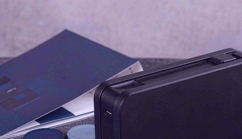 Luxury Full Vape Accessory Bundle packaging detail
