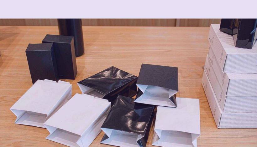 Luxury Full Vape Accessory Bundle packaging detail